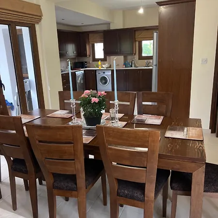 Homestay Tranquil Paradise Larnaca